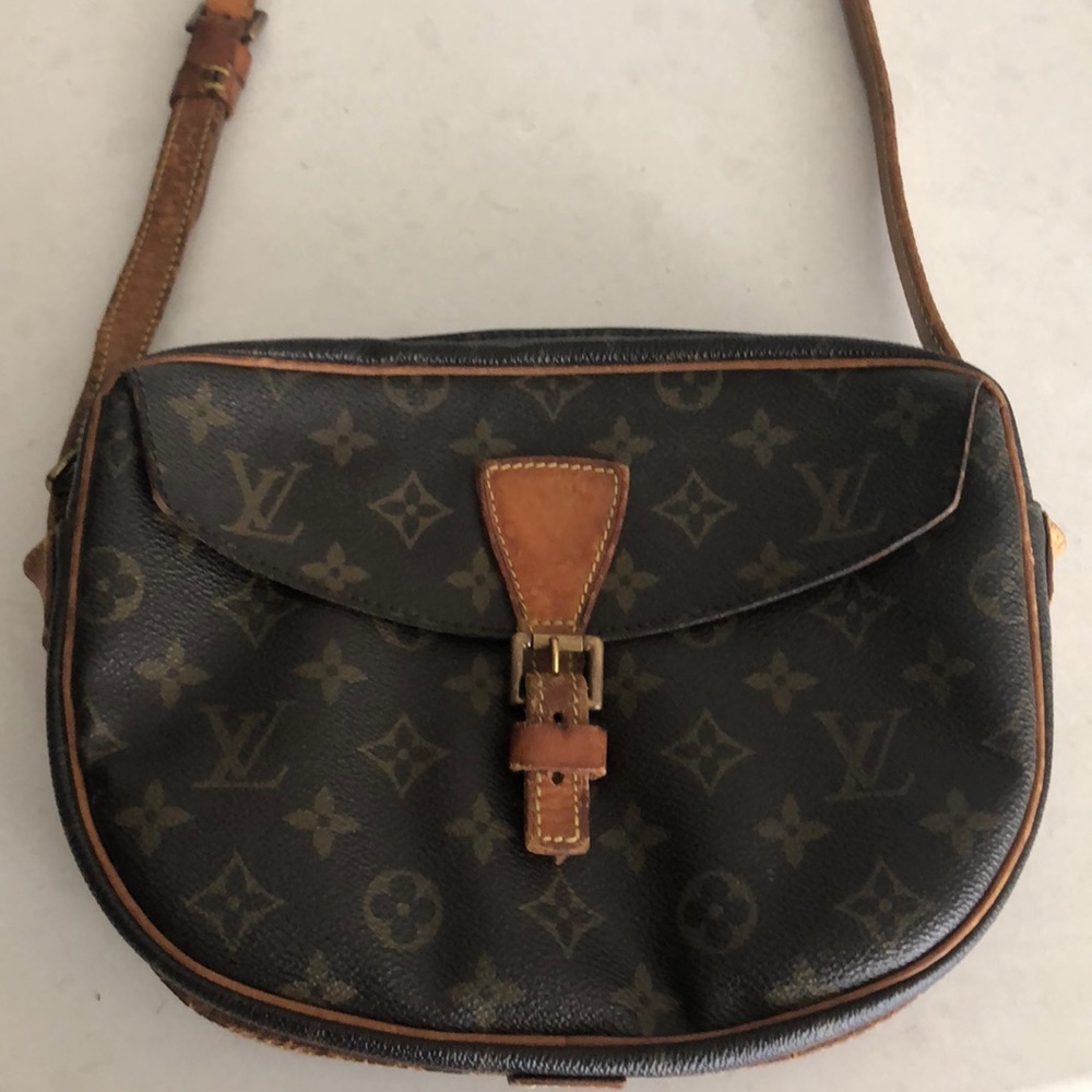 Authentic Louis Vuitton Crossbody